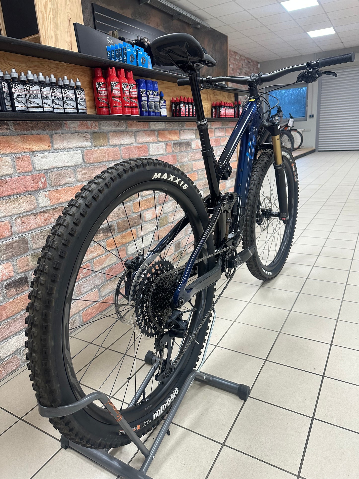 LIV Intrigue Advanced Pro 1